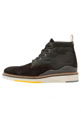 Boots NAPAPIJRI c4 (size UK12/US11/EU46 (for feet up to 300 mm))